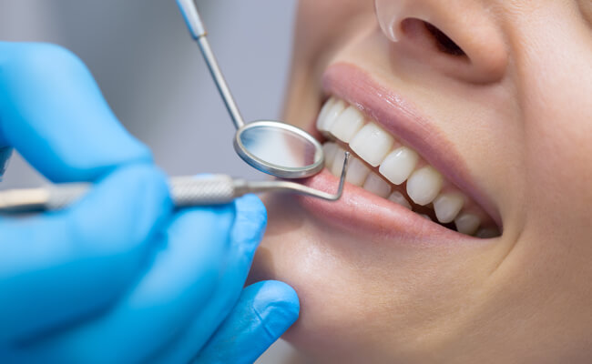Фото лечения передних зубов