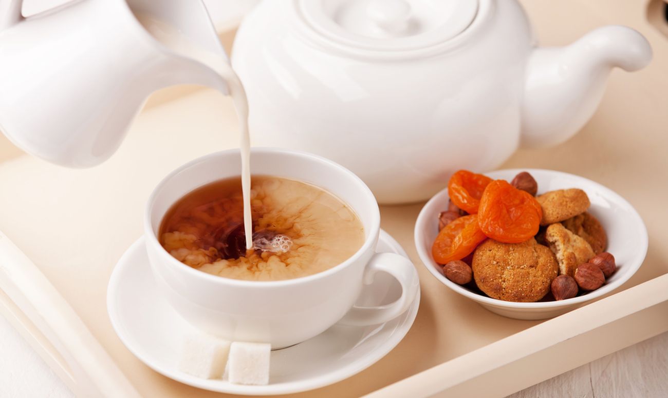 Для улыбки лучше чай с молоком