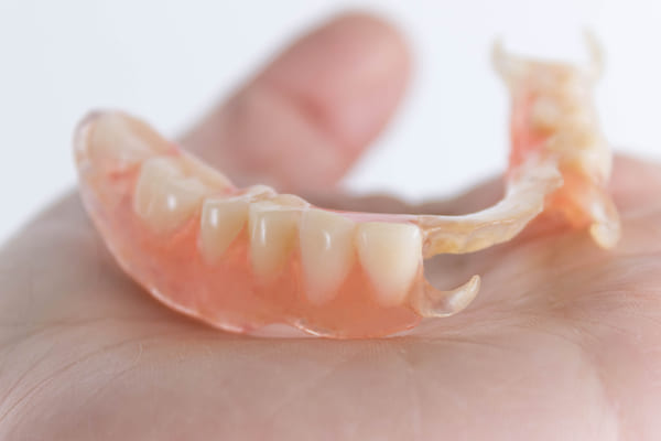Нейлоновый стоматологический протез — инновационное решение современной стоматологии
