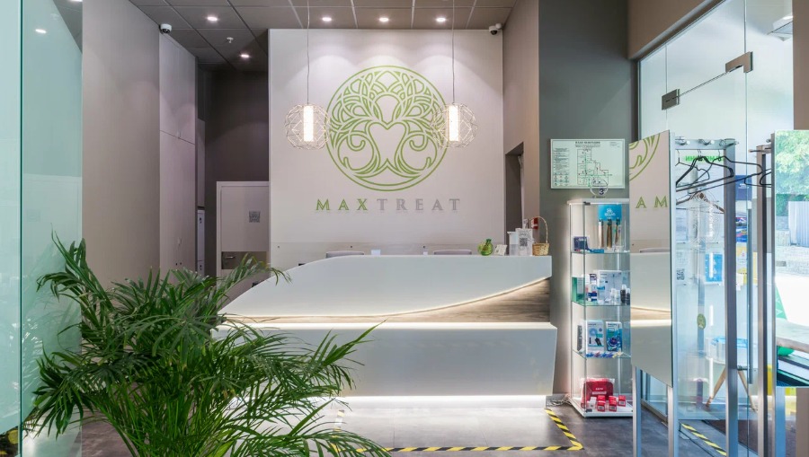 Пародонтологический центр Максима Копылова MaxTreat