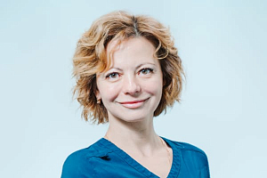Кариес на передних зубах